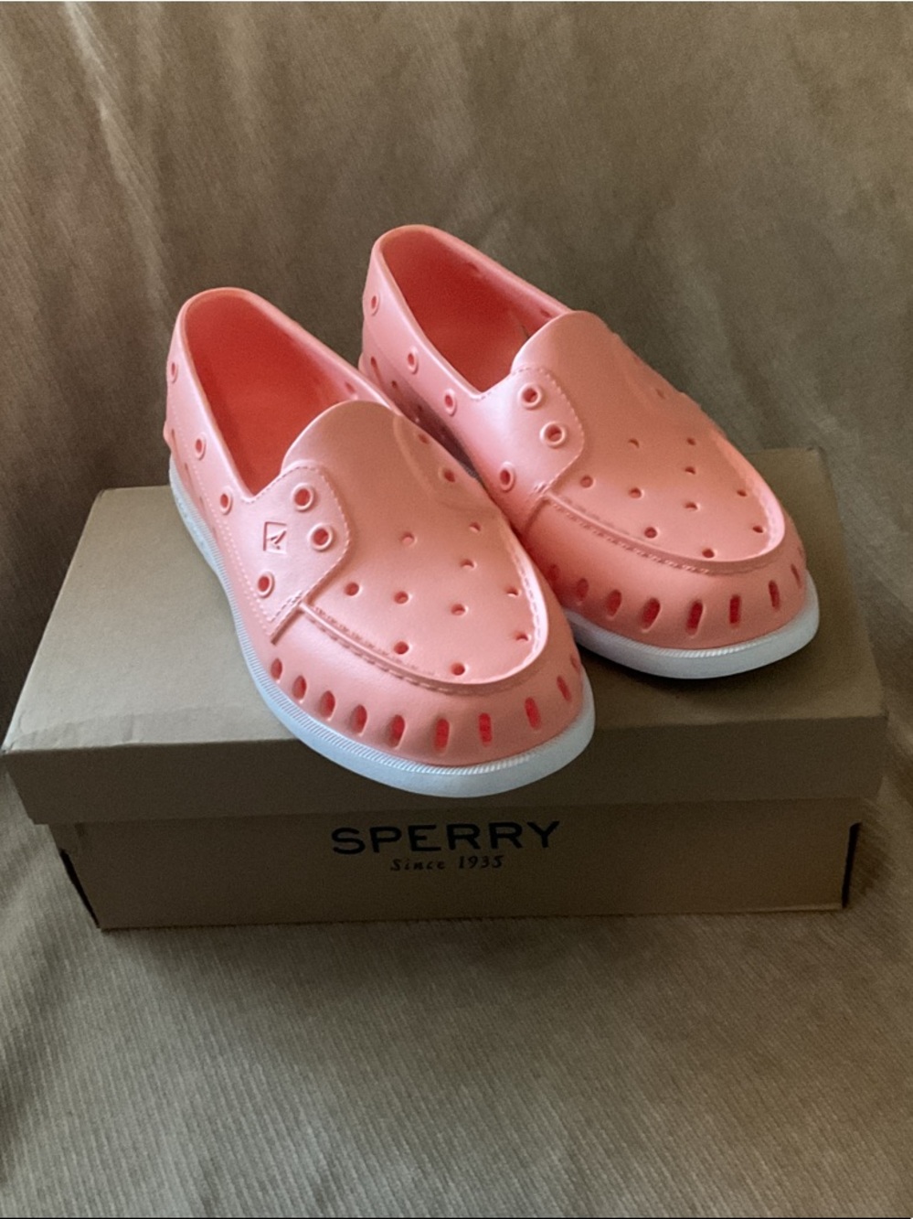 Sperry Women’s Coral Slip-On Water Shoes